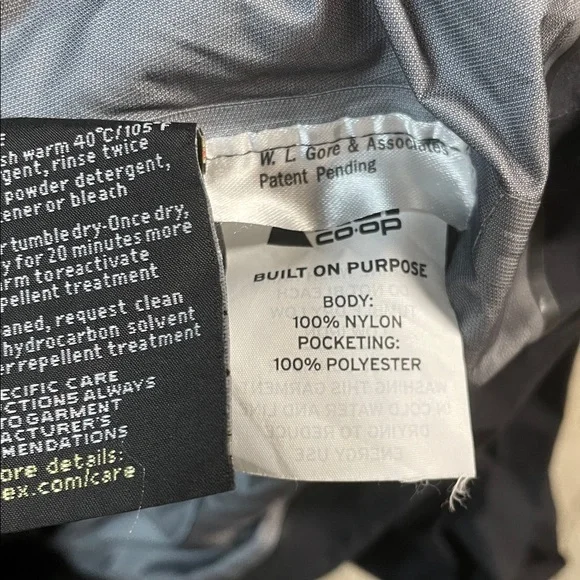 REI Women's Co-op XeroDry GTX Jacket Size XL in Black - Picture 4 of 8